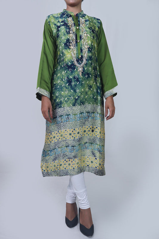 GREEN PURE SILK EMBROIDERED TOP
